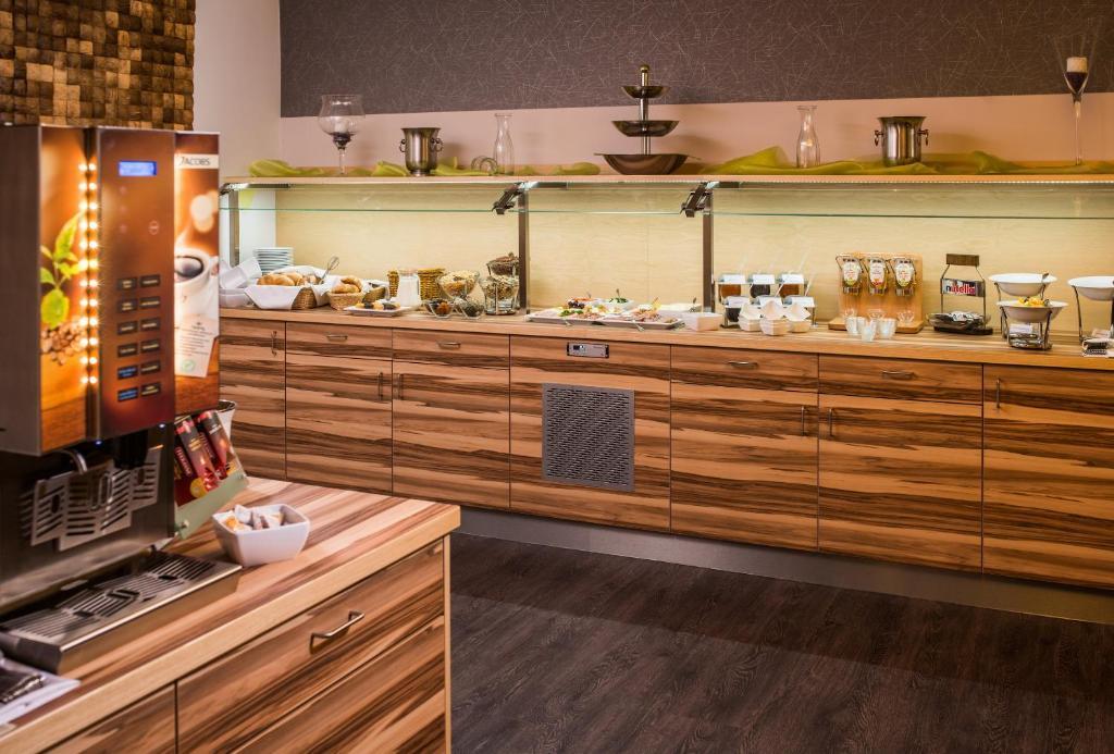 B&S Hotel Am Bachhaus Эйзенах Экстерьер фото